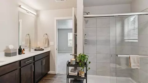 Bath - 22205 E 6th Ave, Aurora, CO 80018 photo 1 of 2