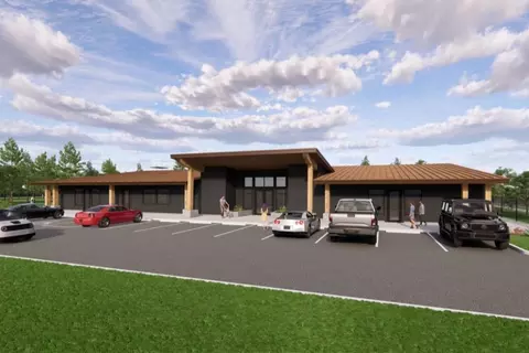 Exterior - 1318 E Luna St, Newberg, OR 97132 photo 6 of 15
