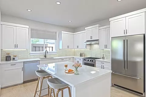 Kitchen - 1318 E Luna St, Newberg, OR 97132 photo 1 of 1