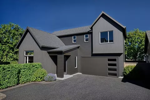 Exterior - 1318 E Luna St, Newberg, OR 97132 photo 4 of 15