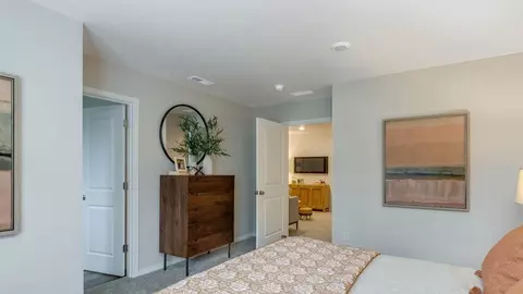 Bedroom - 62733 Eagle Rd, Bend, OR 97701 photo 2 of 10