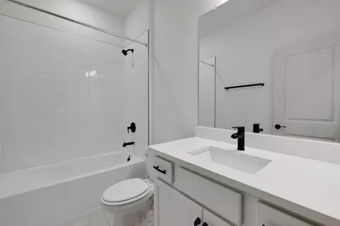 Bath - 7495 Sea Manatee St, Parrish, FL 34219 photo 3 of 5