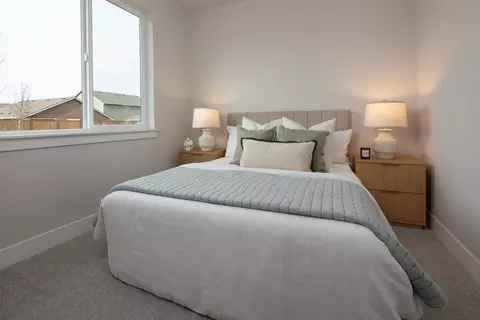 Bedroom - 837 Weaver Dr E, Enumclaw, WA 98022 photo 10 of 10