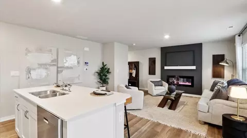 Kitchen - 2113 Bugge Dr, Adel, IA 50003 photo 3 of 6