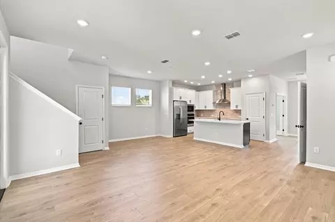 Living - 5632 Savanna Valley Trl, Saint Cloud, FL 34772 photo 3 of 3