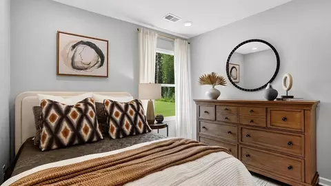 Bedroom - 1005 Hurst Dr, Trinity, AL 35673 photo 4 of 6