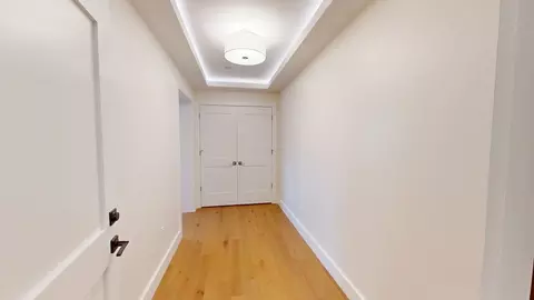 Entry Way - 4 Longview Dr, Atkinson, NH 03811 photo 1 of 2