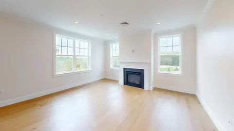 Living - 4 Longview Dr, Atkinson, NH 03811 photo 1 of 1