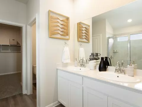 Bath - 309 Limestone Creek Way, Kyle, TX 78640 photo 1 of 2