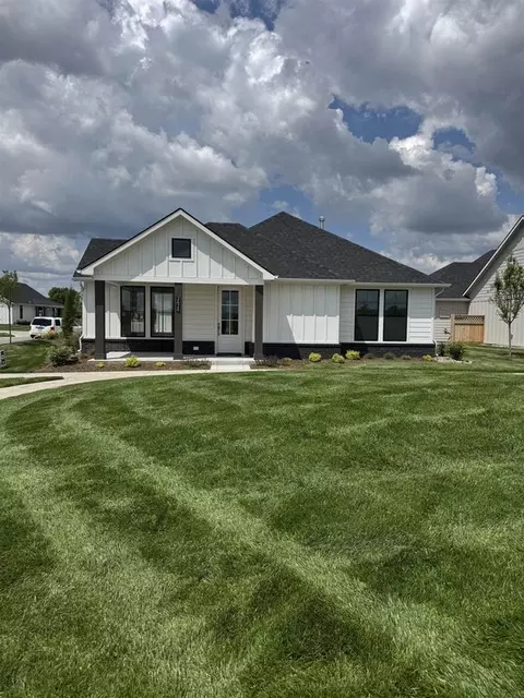 2628 W Shearwater, Wichita, KS 67204