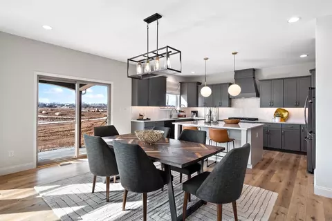 Dining - Cambrium Ct., Wentzville, MO 63385 photo 2 of 2