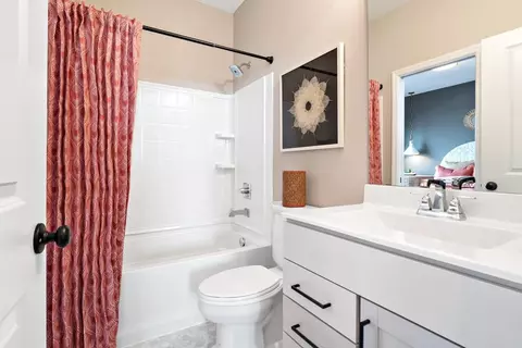 Bath - Cambrium Ct., Wentzville, MO 63385 photo 2 of 2