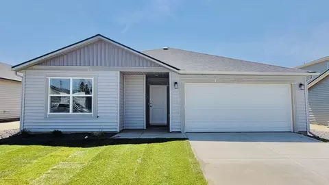 819 E L St, Deer Park, WA 99006
