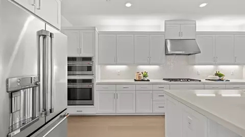 Kitchen - 643 Sonia, Irvine, CA 92618 photo 3 of 8