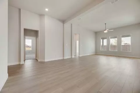 Living - 601 Trinity St, Van Alstyne, TX 75495 photo 3 of 5