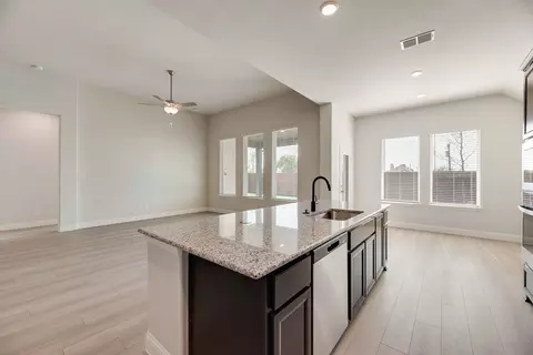 Other - 601 Trinity St, Van Alstyne, TX 75495 photo 2 of 6