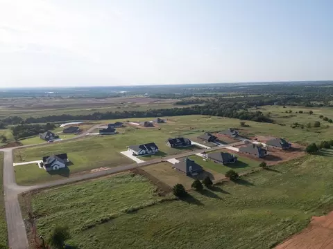 View/Area - 701 Still Mdws, Guthrie, OK 73044 photo 4 of 9