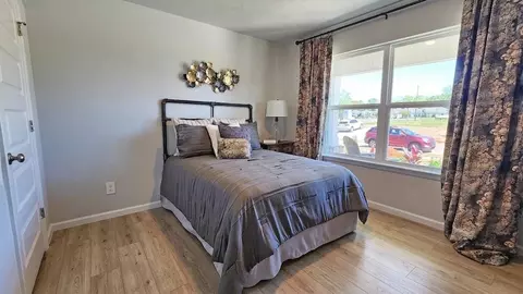 Bedroom - 8507 Dunham Farms Rd E, Mobile, AL 36582 photo 5 of 18