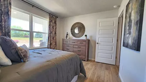 Bedroom - 8507 Dunham Farms Rd E, Mobile, AL 36582 photo 7 of 18