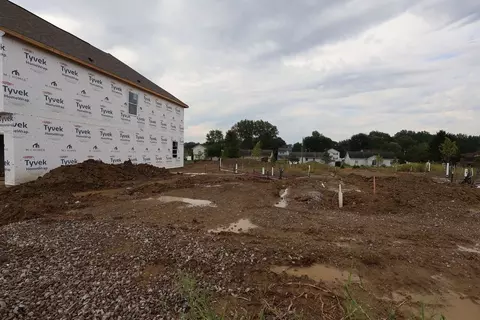 Exterior - 1037 Dawsons Dr, Hebron, OH 43025 photo 1 of 14
