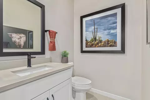 Bath - 7746 E 36th Pl, Yuma, AZ 85365 photo 5 of 6