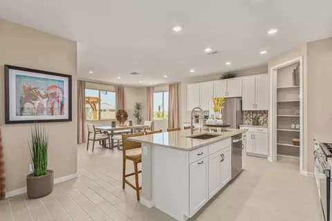 Kitchen - 7746 E 36th Pl, Yuma, AZ 85365 photo 2 of 6