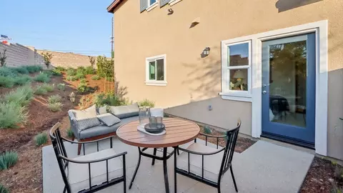 Exterior - 23558 Evening Primrose Ct, Wildomar, CA 92595 photo 2 of 23