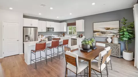 Dining - 23558 Evening Primrose Ct, Wildomar, CA 92595 photo 3 of 5