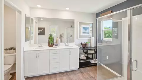 Bath - 23558 Evening Primrose Ct, Wildomar, CA 92595 photo 3 of 5