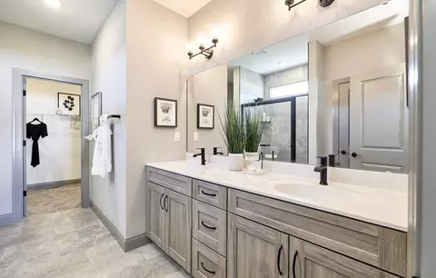Bath - 6 Alder Creek Dr, Wright City, MO 63390 photo 3 of 9