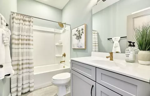 Bath - 6 Alder Creek Dr, Wright City, MO 63390 photo 1 of 9
