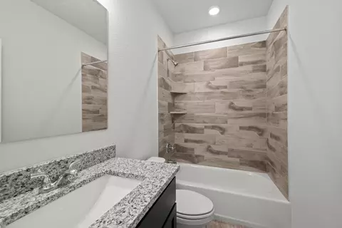 Bath - 250 Gus Loop, Georgetown, TX 78626 photo 2 of 8