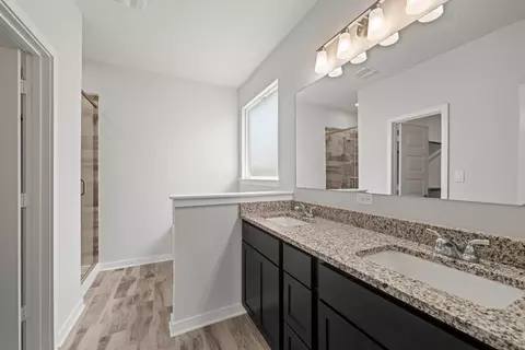 Bath - 250 Gus Loop, Georgetown, TX 78626 photo 1 of 8