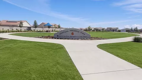 View/Area - 8522 Pamplona Ln, Shafter, CA 93263 photo 11 of 11