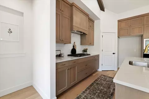 Kitchen - 6623 W Sollas Dr, Eagle, ID 83616 photo 4 of 10