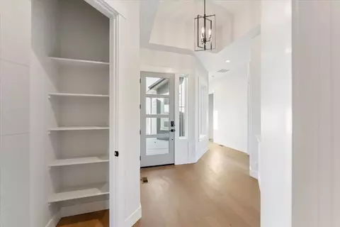 Entry Way - 6000 Id-16, Eagle, ID 83616 photo 2 of 6