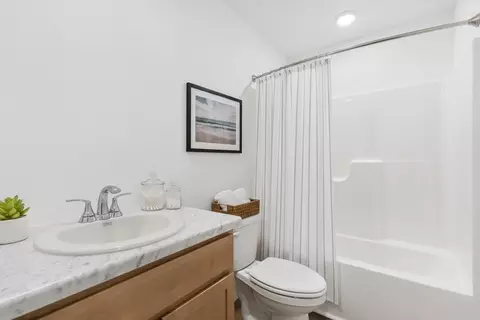 Bath - 607 Addy Ave, Sidney, OH 45365 photo 4 of 4