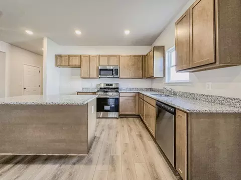 Kitchen - Bouy Blvd, Elberta, AL 36530 photo 4 of 9