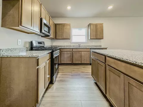 Kitchen - Bouy Blvd, Elberta, AL 36530 photo 3 of 9