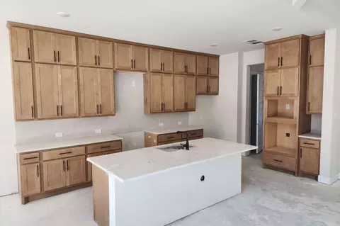 Kitchen - 2016 Grey Birch Pl, Aledo, TX 76008 photo 1 of 2