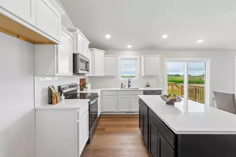 Kitchen - 1475 Cedar St, Waukee, IA 50263 photo 2 of 2