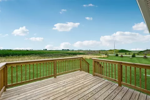 Exterior - 1475 Cedar St, Waukee, IA 50263 photo 2 of 2