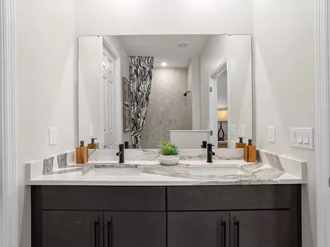 Bath - 13037 Pierce St, Parrish, FL 34219 photo 3 of 3