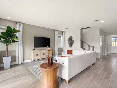 Living - 13037 Pierce St, Parrish, FL 34219 photo 2 of 2