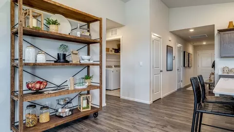 Entry Way - 6106 Road 115, Pasco, WA 99301 photo 2 of 2