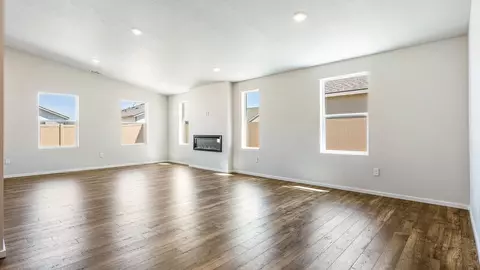 Living - 6106 Road 115, Pasco, WA 99301 photo 1 of 7