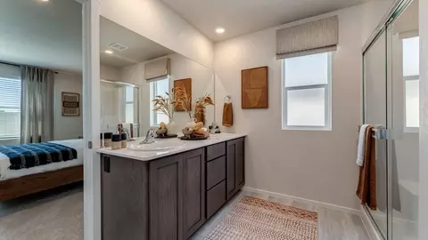 Bath - 6106 Road 115, Pasco, WA 99301 photo 5 of 7