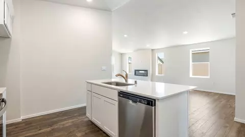 Kitchen - 6106 Road 115, Pasco, WA 99301 photo 4 of 10