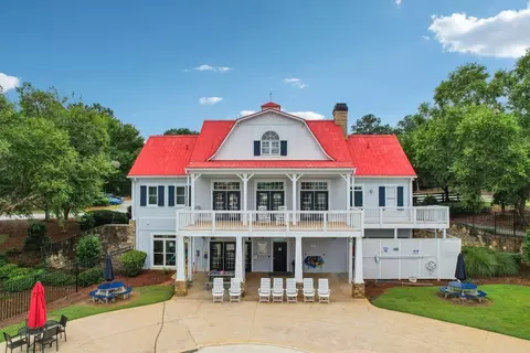 18 River Walk Farm Pkwy, Covington, GA 30014