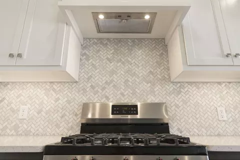 Kitchen - 2800 Heather Hvn, Moore, OK 73160 photo 8 of 16